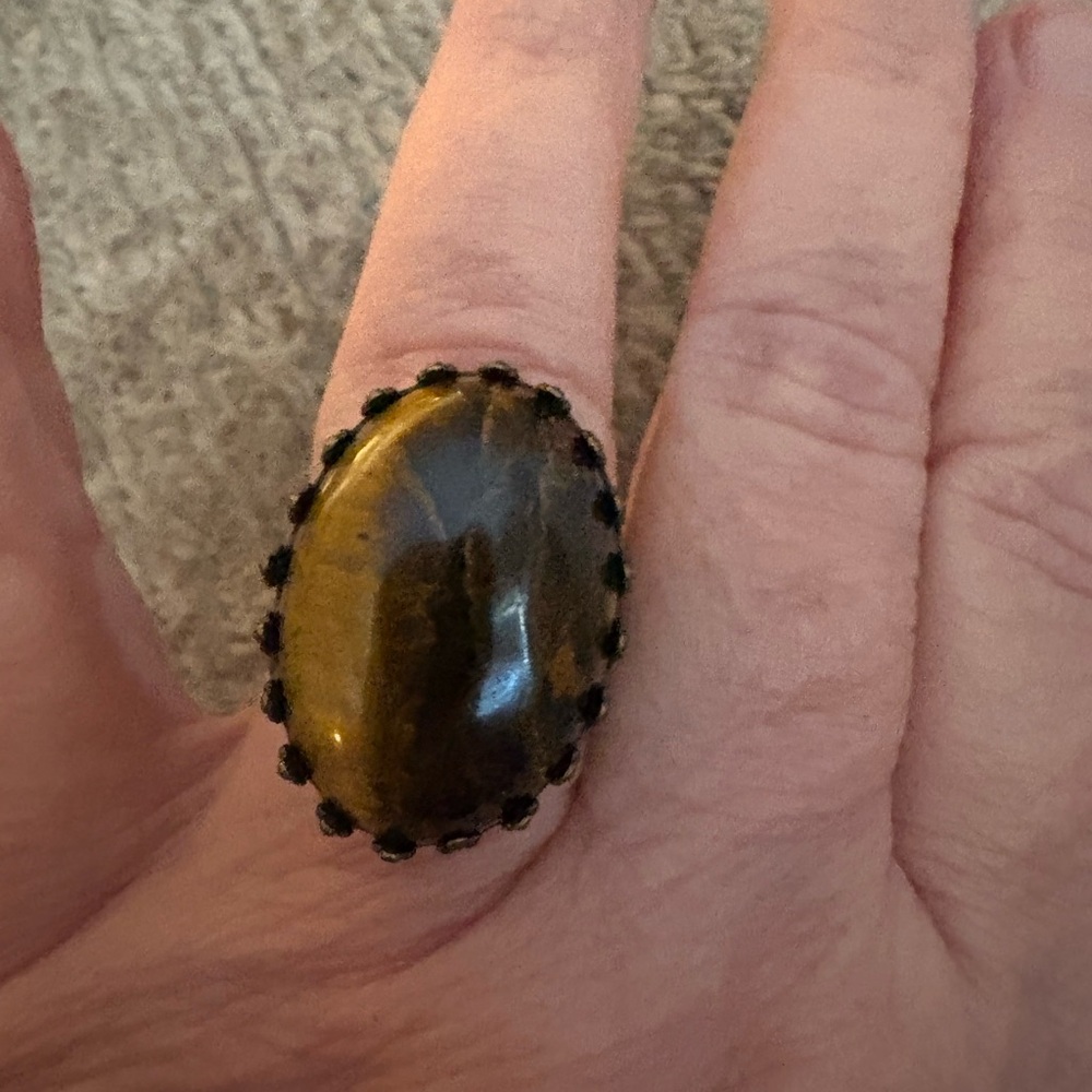 GUC Tigers eye ring size 9